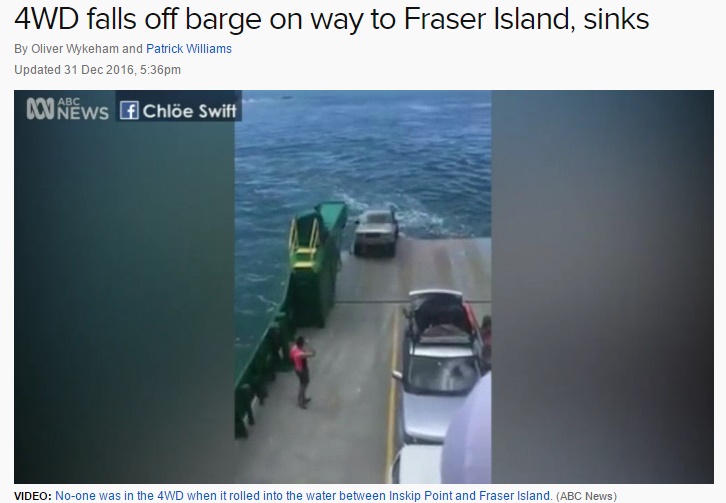 島に車を運ぶ“はしけ”から客の車が海に転落（出典：http://www.abc.net.au）
