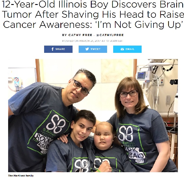 ガンと闘う少年とその家族（出典：http://people.com）