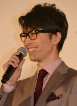 【エンタがビタミン♪】長谷川博己、ホラー映画『ピラニア3D』を語る笑顔が生き生き「近年稀にみる傑作」