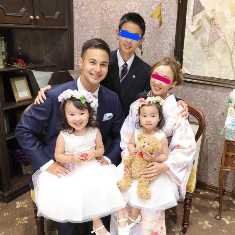 「すげぇいい家族写真が撮れた」とユージも満足（出典：https://www.instagram.com/yujigordon）