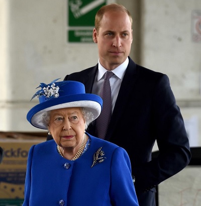ウィリアム王子、被害者らと対面（画像は『Kensington Palace 2017年6月16日付Instagram「The Queen and The Duke of Cambridge are visiting the Westway Sports Centre in London following the fire at Grenfell Tower. 」（PA）』のスクリーンショット）