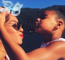 【イタすぎるセレブ達】ビヨンセの娘ブルー・アイヴィー（5歳）、父Jay-Zのアルバムでラップを披露