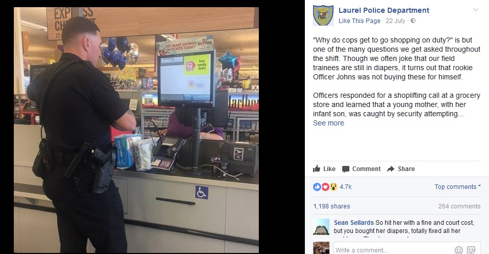 おむつ代を支払った警察官（画像は『Laurel Police Department　2017年7月23日付Facebook「“Why do cops get to go shopping on duty?”is but one of the many questions we get asked throughout the shift.」』のスクリーンショット）