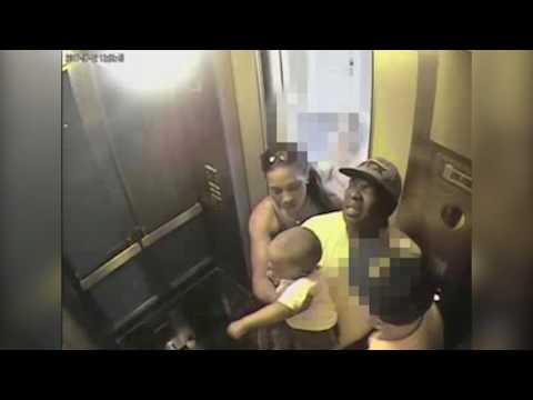 ホテルのエレベーターでカップルがスリ行為（画像は『WWLTV　2017年7月18日公開 YouTube「NOPD: Man, woman use baby to rob victim in hotel elevator」』のサムネイル）
