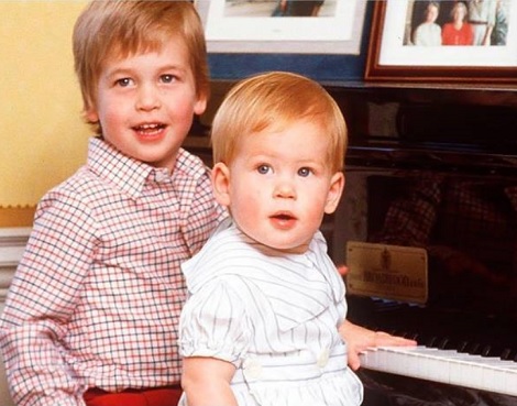幼い頃の王子達（画像は『Lady Diana Foundation　2014年3月15日付Facebook』のスクリーンショット）