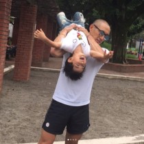 【エンタがビタミン♪】市川海老蔵「普通の生活が嬉しい」　いつもの公園で子供たちと遊ぶ夏休み