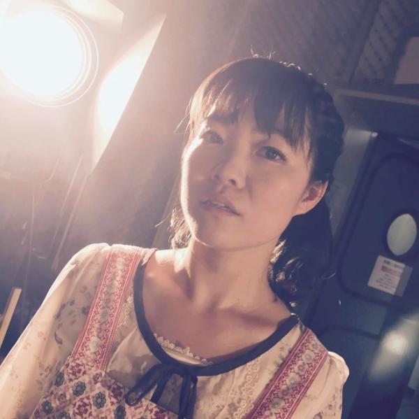イモトアヤコ：柳生みゆプロデュース（画像は『【公式】ウチの夫は仕事ができない　2017年8月3日付Instagram「第3回アヤコをプロデュース」』のスクリーンショット）
