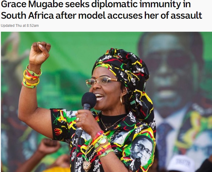 モデルに訴えられたムガベ大統領夫人（画像は『ABC　2017年8月17日付「Grace Mugabe seeks diplomatic immunity in South Africa after model accuses her of assault」（AP: Tsvangirayi Mukwazhi）』のスクリーンショット）