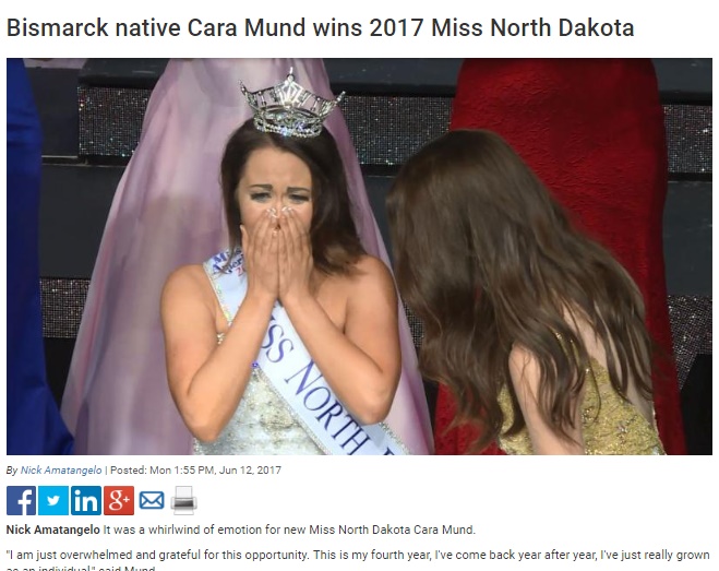 ミス・アメリカにノースダコタ代表のカーラ・マンドさん（画像は『KFYR-TV/West Dakota FOX　2017年6月12日付「Bismarck native Cara Mund wins 2017 Miss North Dakota」』のスクリーンショット）