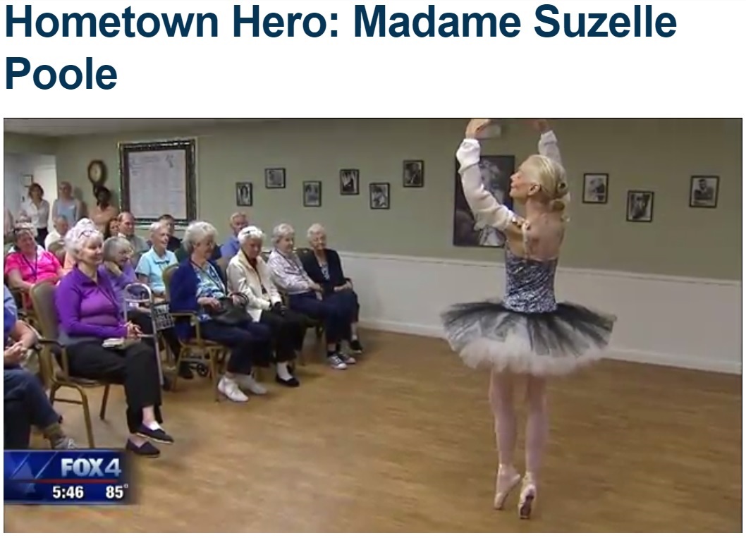 しなやかに踊る77歳のバレリーナ（画像は『FOX 4 News　2017年9月11日付「Hometown Hero: Madame Suzelle Poole」』のスクリーンショット）
