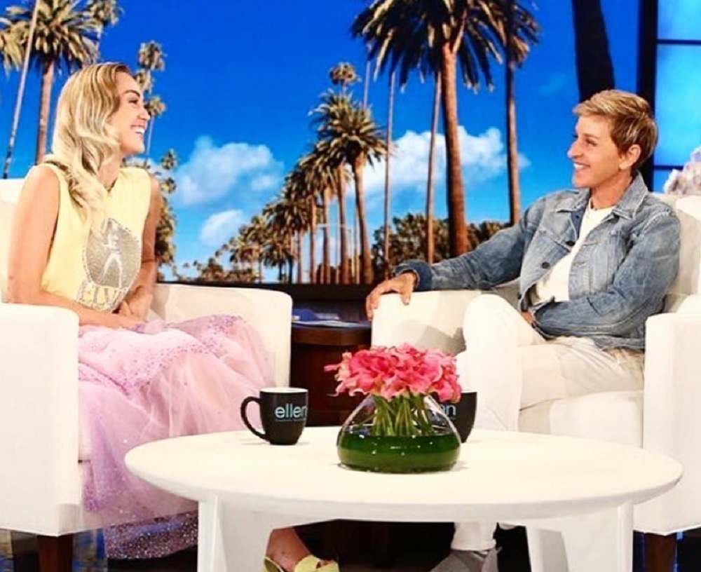 『The Ellen DeGeneres Show』に出演したマイリー（画像は『Miley Cyrus　2017年9月1日付Instagram「I'll be on ＠theellenshow Sept 7!」』のスクリーンショット）