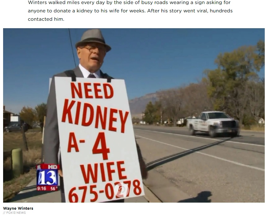 「腎臓を下さい」毎日歩いて訴えた男性（画像は『PEOPLE.com　2017年11月7日付「Utah Husband Who Walked Miles with a ‘Need Kidney 4 Wife’ Sign Finds a Donor」（FOX13 NEWS）』のスクリーンショット）