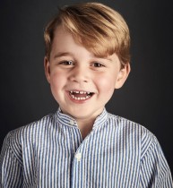 【イタすぎるセレブ達】ウィリアム王子、緊急通報で母を救った少女に対面　「息子に電話を渡したら何をされてしまうか…」