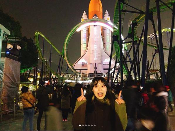HKT48豊永阿紀、人生最後のスペースワールド（画像は『豊永阿紀　2017年12月30日付Instagram「スペースワールドに行ってきました!!!」』のスクリーンショット）
