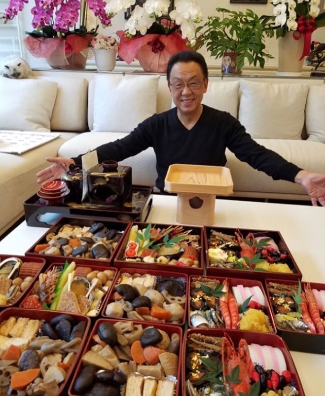「今年は少なめ」と梅沢富美男（画像は『梅沢富美男　2017年12月31日付Instagram「お節料理が今年も出来上がりました！」』のスクリーンショット）