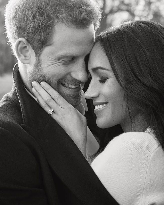 英王室はずいぶん変わる？（画像は『Kensington Palace　2017年12月21日付Instagram「Prince Harry and Ms. Meghan Markle have chosen to release this official portrait photograph to mark their engagement.」（photographer ＠alexilubomirski）』のスクリーンショット）