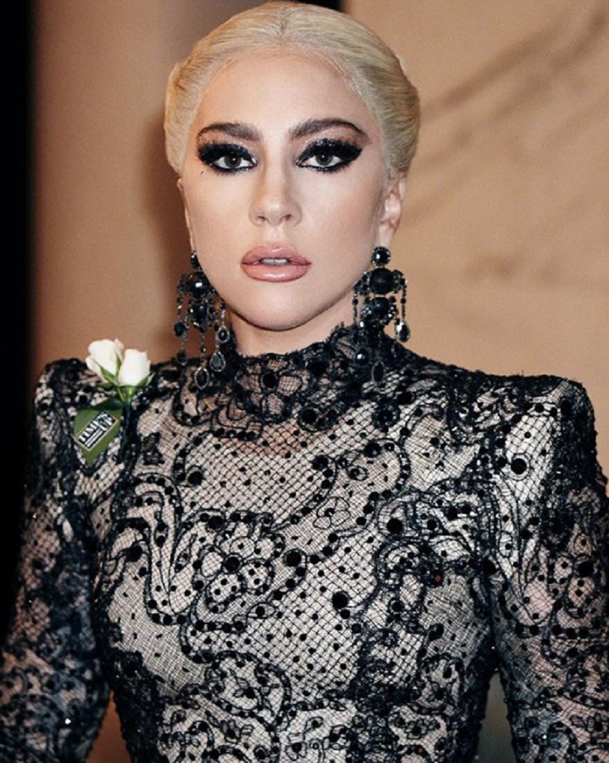 ガガも団結する意志を表明（画像は『Lady Gaga　2018年1月29日付Instagram「＃Grammys ＃Fashion ＃Music !!!」（Photography by ＠hannahkhymych）』のスクリーンショット）