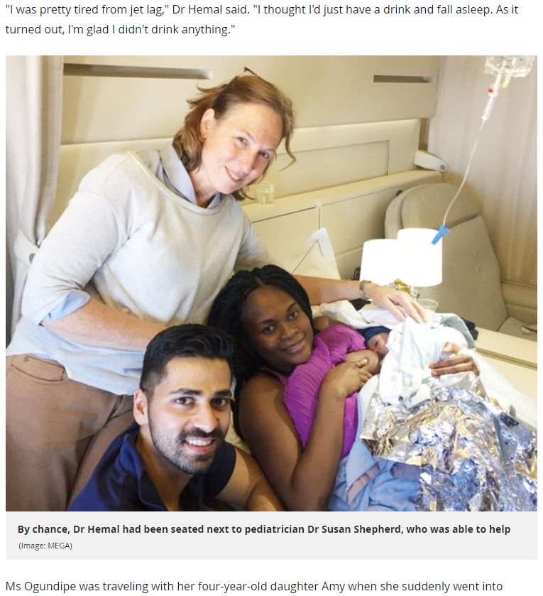 機内で陣痛を起こした女性と出産に立ち会った2人の医師（画像は『Mirror　2018年1月19日付「Off-duty doctor delivers baby boy at 35,000ft after mum goes into labour halfway through 8-hour Air France flight」（Image: MEGA）』のスクリーンショット）