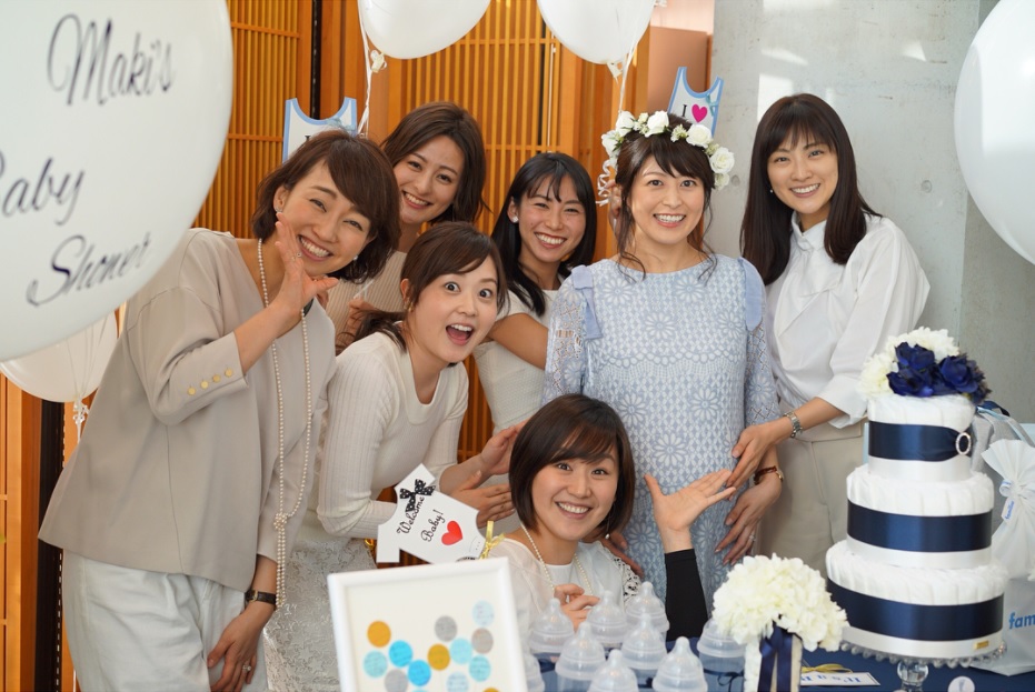 森麻季アナを囲む女子アナたち（画像は『森麻季　2018年2月18日付Instagram「来てくれてありがとう」』のスクリーンショット）