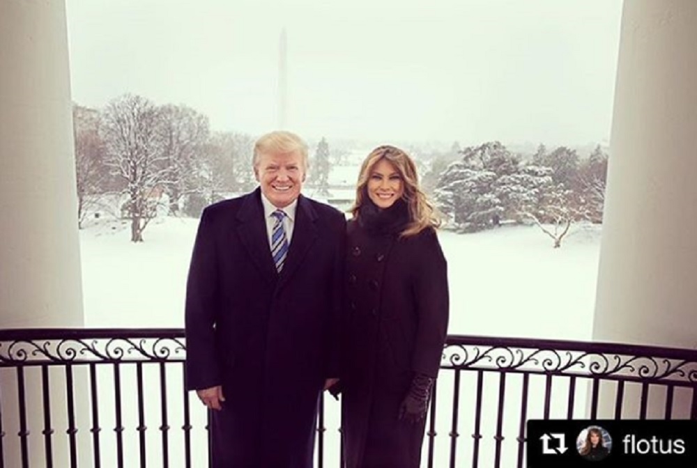 トランプ夫妻、どうなる？（画像は『President Donald J. Trump　2018年3月23付Instagram「＃Repost ＠flotus・・・Greetings from ＠whitehouse」』のスクリーンショット）