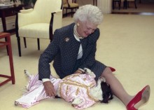 【イタすぎるセレブ達・番外編】ブッシュ元米大統領が緊急入院　妻バーバラ夫人の葬儀終えて