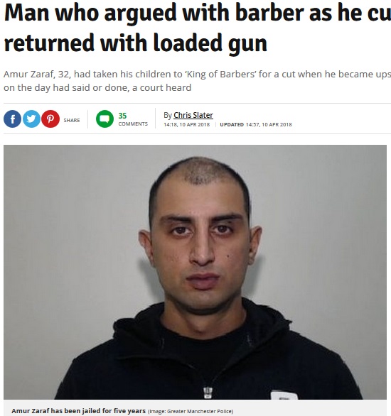理髪店店主を銃で脅した父親に実刑判決（画像は『Manchester Evening News　2018年4月10日付「Man who argued with barber as he cut his sons’ hair returned with loaded gun」（Image: Greater Manchester Police）』のスクリーンショット）