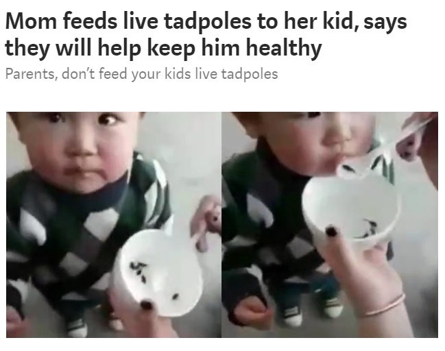 生きているオタマジャクシを食べさせられる子供（画像は『Shanghaiist　2018年4月3日付「Mom feeds live tadpoles to her kid, says they will help keep him healthy」』のスクリーンショット）