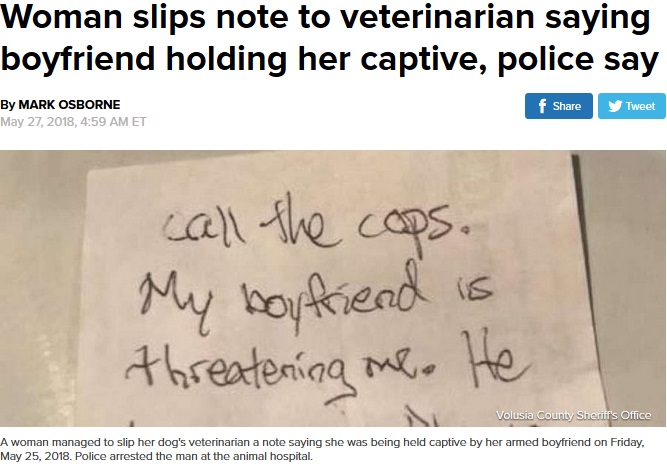 DV男の目を盗んで、女性が動物病院スタッフに渡したメモ（画像は『ABC News　2018年5月27日付「Woman slips note to veterinarian saying boyfriend holding her captive, police say」（Volusia County Sheriff’s Office）』のスクリーンショット）