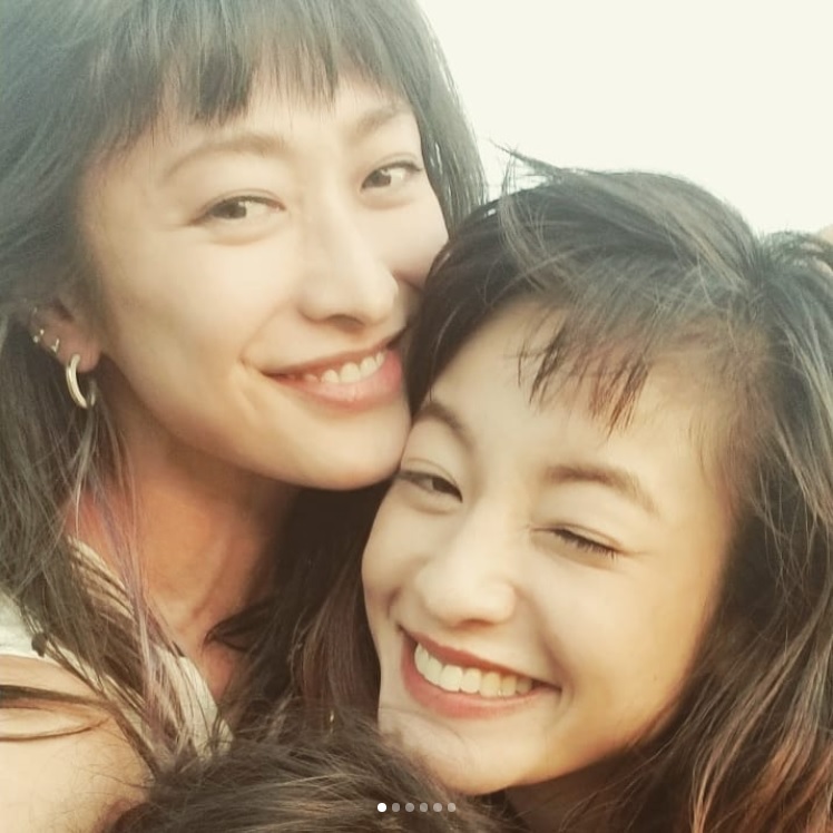 山田優と西山茉希（画像は『nishi...maki　2018年6月25日付Instagram「母さんの連休。」』のスクリーンショット）