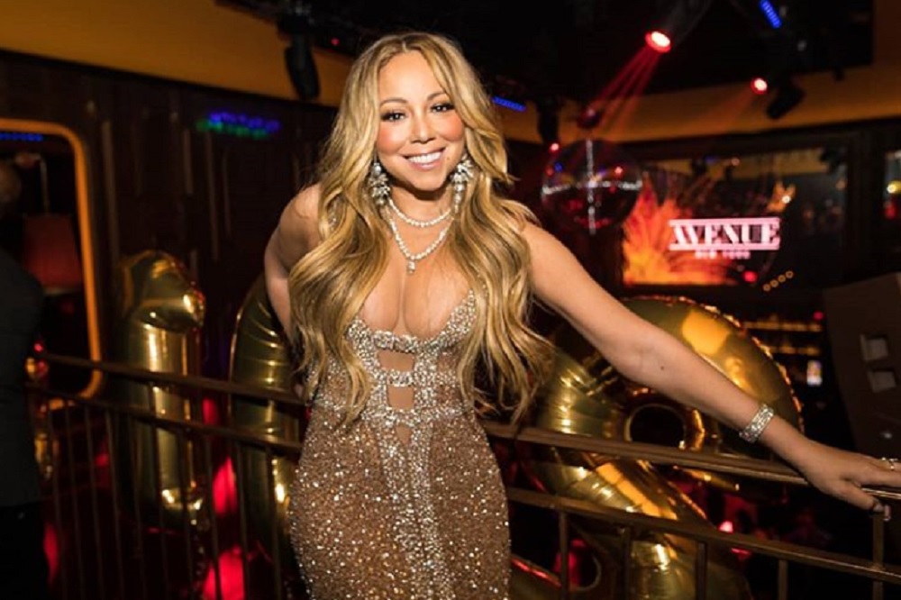 “キラキラ”が大好きなマライア（画像は『Mariah Carey　2018年1月6日付Instagram「from the party to the after party, ＃migrate」』のスクリーンショット）