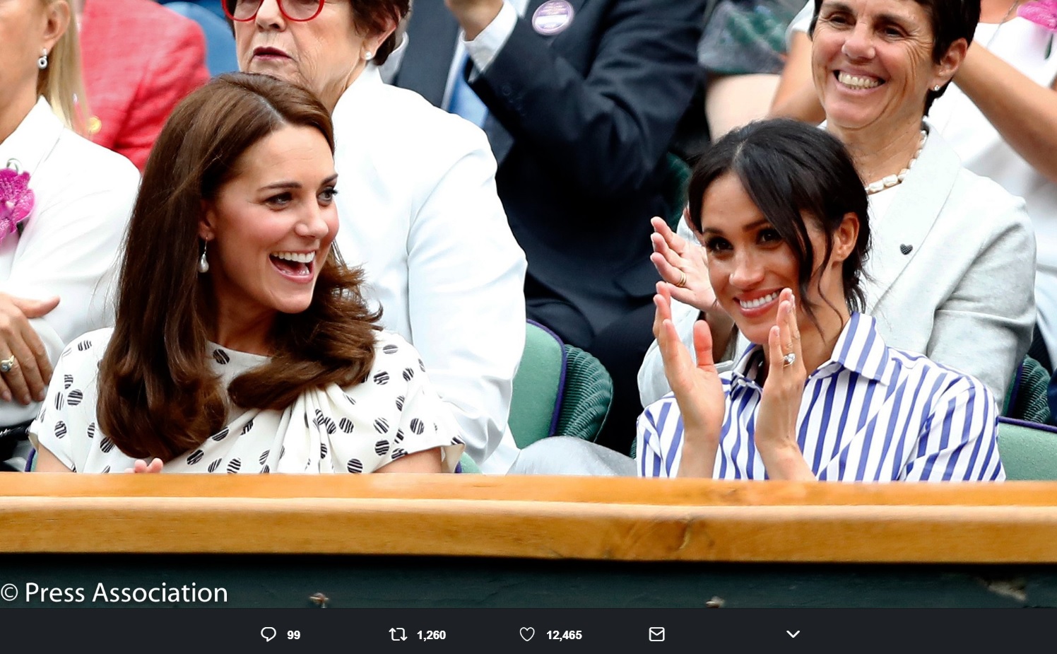 妃のツーショットに観客も注目（画像は『Kensington Palace　2018年7月14日付Twitter「A heart-racing semi-final! Congratulations ＠DjokerNole on reaching the ＃Wimbledon」』のスクリーンショット）