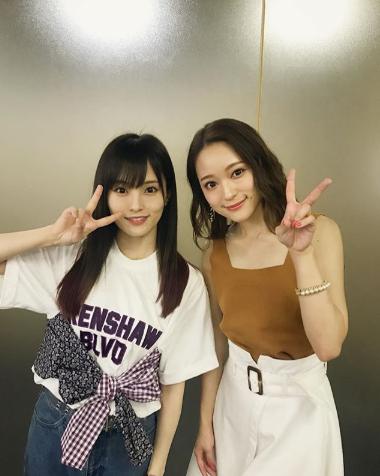 山本彩とchay（画像は『chay　2018年7月25日付Instagram「FNS歌謡祭始まりました　さや姉と3度目のコラボ」』のスクリーンショット）