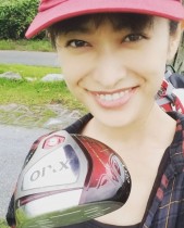 【エンタがビタミン♪】山田優、34歳誕生日は家族とゴルフへ　やっぱりウェアもお洒落！