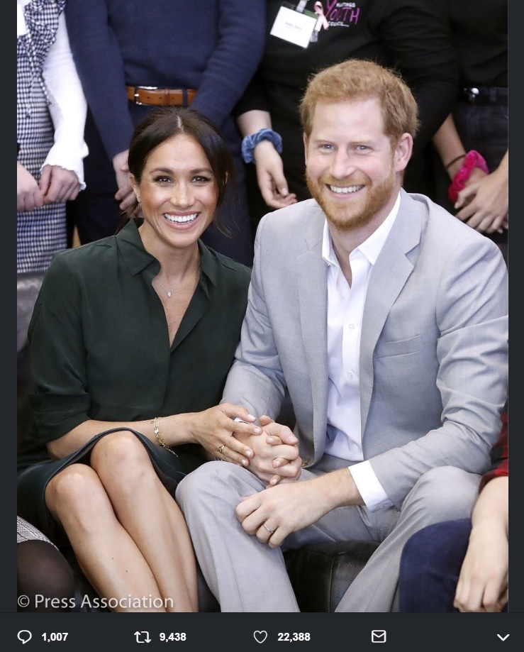出産は来春と発表したメーガン妃とヘンリー王子（画像は『Kensington Palace　2018年10月15日付Twitter「Their Royal Highnesses The Duke and Duchess of Sussex are very pleased to announce that The Duchess of Sussex is expecting a baby in the Spring of 2019.」』のスクリーンショット）