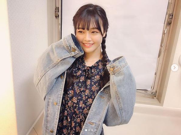 HKT48のダンスリーダー本村碧唯（画像は『本村碧唯　2018年10月5日付Instagram「最近お気に入りのデニムのジャケット」』のスクリーンショット）