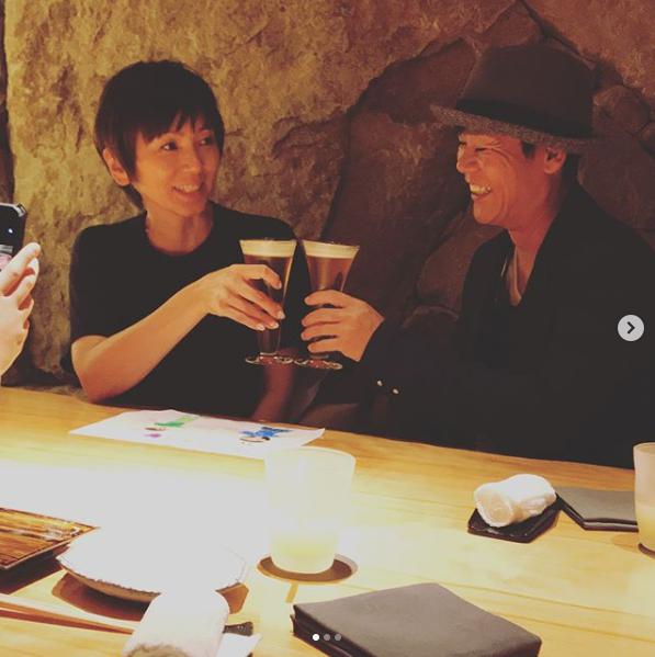 渡辺満里奈と名倉潤（画像は『marinawatanabe　2018年5月5日付Instagram「結婚記念日ディナー。」』のスクリーンショット）