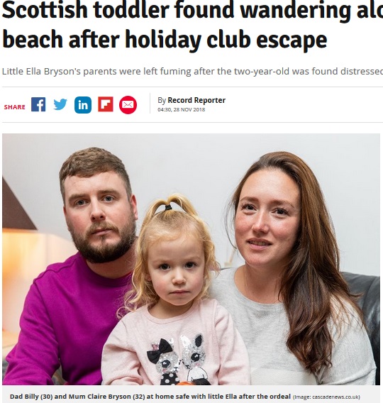 旅先のキッズ・クラブに預けた2歳娘が迷子になり、一家は旅行会社を非難（画像は『Daily Record 2018年11月28日付「Scottish toddler found wandering alone on Tunisian beach after holiday club escape」（Image: cascadenews.co.uk）』のスクリーンショット）