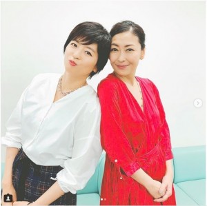【エンタがビタミン♪】中山忍、姉・中山美穂との2ショット公開　「芸術品も超えた素敵な姉妹」の声