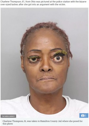 【海外発！Breaking News】暴行罪で逮捕の女（61）、黄色の特大つけまつ毛でマグショットを撮影（米）