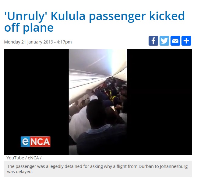 乗客を守るため騒然となる機内（画像は『eNCA　2019年1月21日付「‘Unruly’ Kulula passenger kicked off plane」』のスクリーンショット）