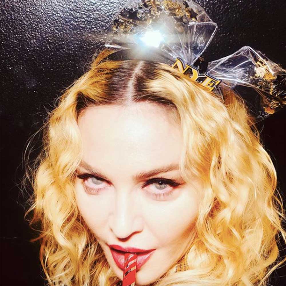 大晦日のマドンナ（画像は『Madonna　2019年1月3日付Instagram「Desperately Seeking No Ones Approval..................」』のスクリーンショット）