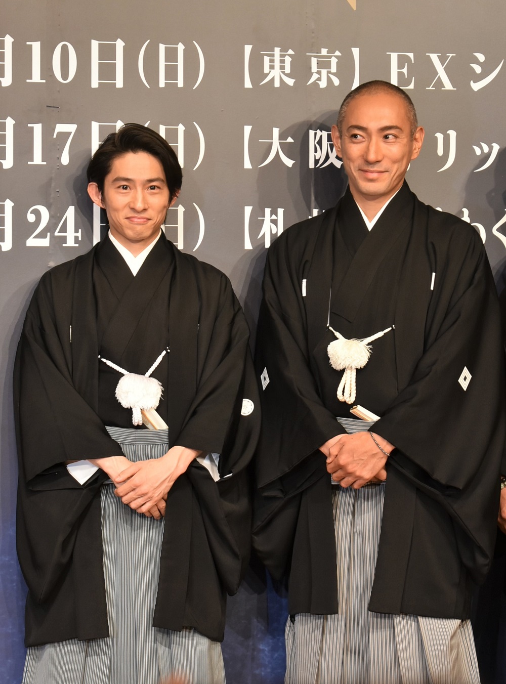 六本木歌舞伎『羅生門』製作発表会見に出席した三宅健と市川海老蔵