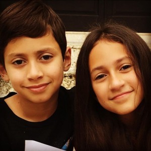 【イタすぎるセレブ達】ジェニファー・ロペスの双子が11歳に　成長記録の動画再生回数が合計950万回超＜動画あり＞