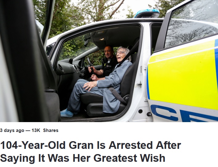 初めて逮捕されパトカーに乗った104歳女性（画像は『LADbible　2019年3月20日付「104-Year-Old Gran Is Arrested After Saying It Was Her Greatest Wish」（Credit: SWNS）』のスクリーンショット）