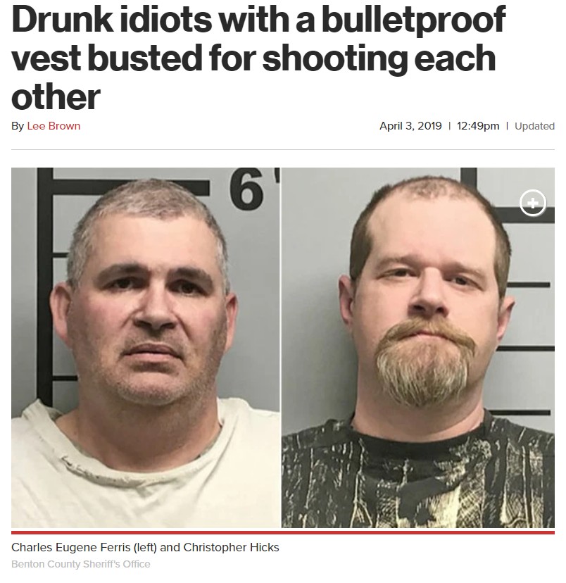 酔った勢いで“やってしまった”2人の男（画像は『New York Post　2019年4月3日付「Drunk idiots with a bulletproof vest busted for shooting each other」（Benton County Sheriff’s Office）』のスクリーンショット）