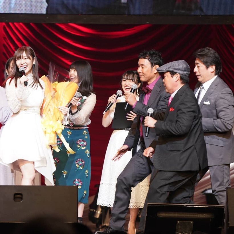 『第8回AKB48紅白対抗歌合戦』に駆けつけたダチョウ倶楽部（画像は『dachoclub_official　2019年4月28日付Instagram「今日で、さっしーが「HKT48」を卒業します、、」』のスクリーンショット）