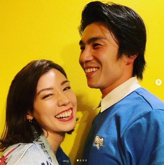 結婚6周年を迎えた中尾明慶・仲里依紗夫妻（画像は『AKIYOSHI NAKAO　2019年4月18日付Instagram「結婚記念日。」』のスクリーンショット）
