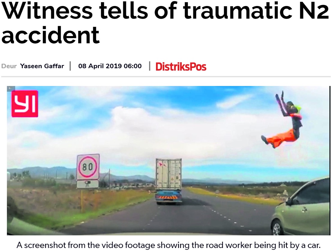 はねられて宙を舞う作業員（画像は『Netwerk24　2019年4月8日付「Witness tells of traumatic N2 accident」』のスクリーンショット）