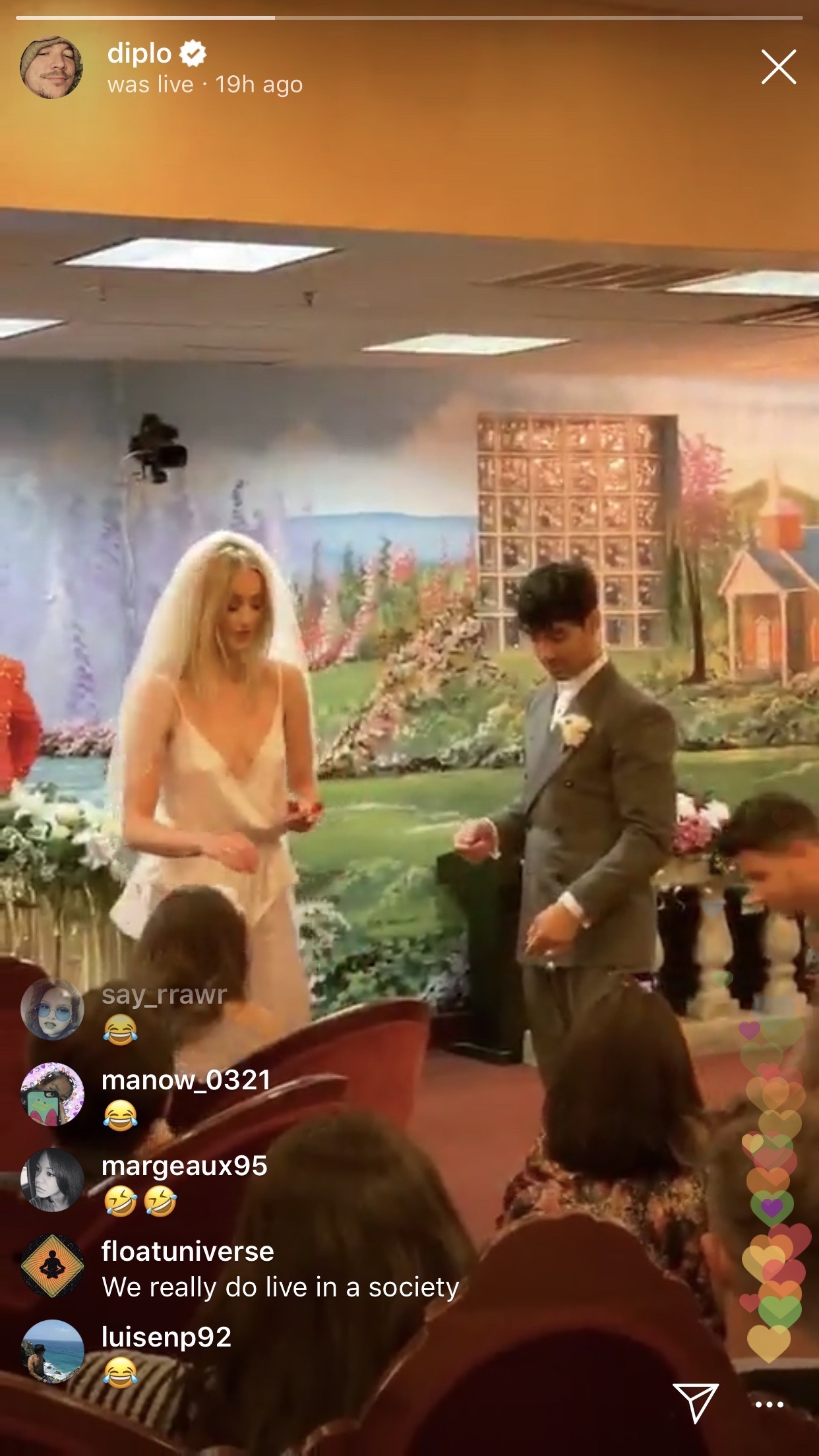 ラスベガスで結婚したソフィー＆ジョー（画像は『diplo　2019年5月1日付Instagram』のスクリーンショット）