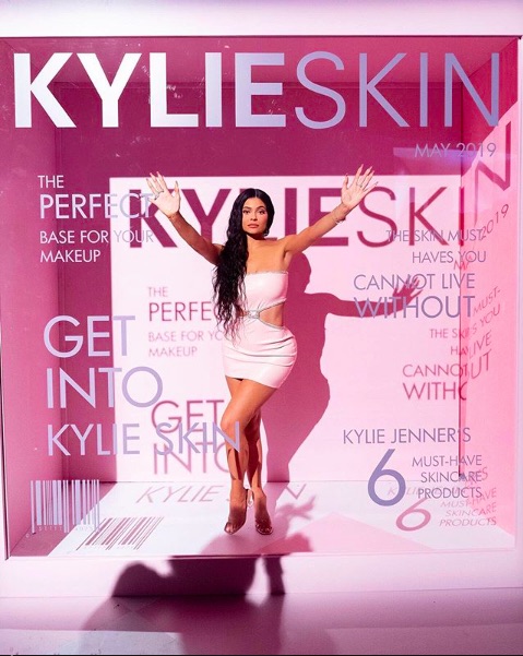 スキンケアライン「Kyle Skin」を立ち上げたカイリー（画像は『Kylie Skin by Kylie Jenner　2019年5月26日付Instagram「＃KylieSkin」』のスクリーンショット）